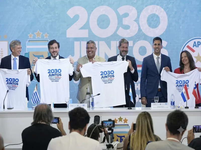 Uruguay, Argentina và Paraguay tổ chức các trận kỷ niệm 100 năm